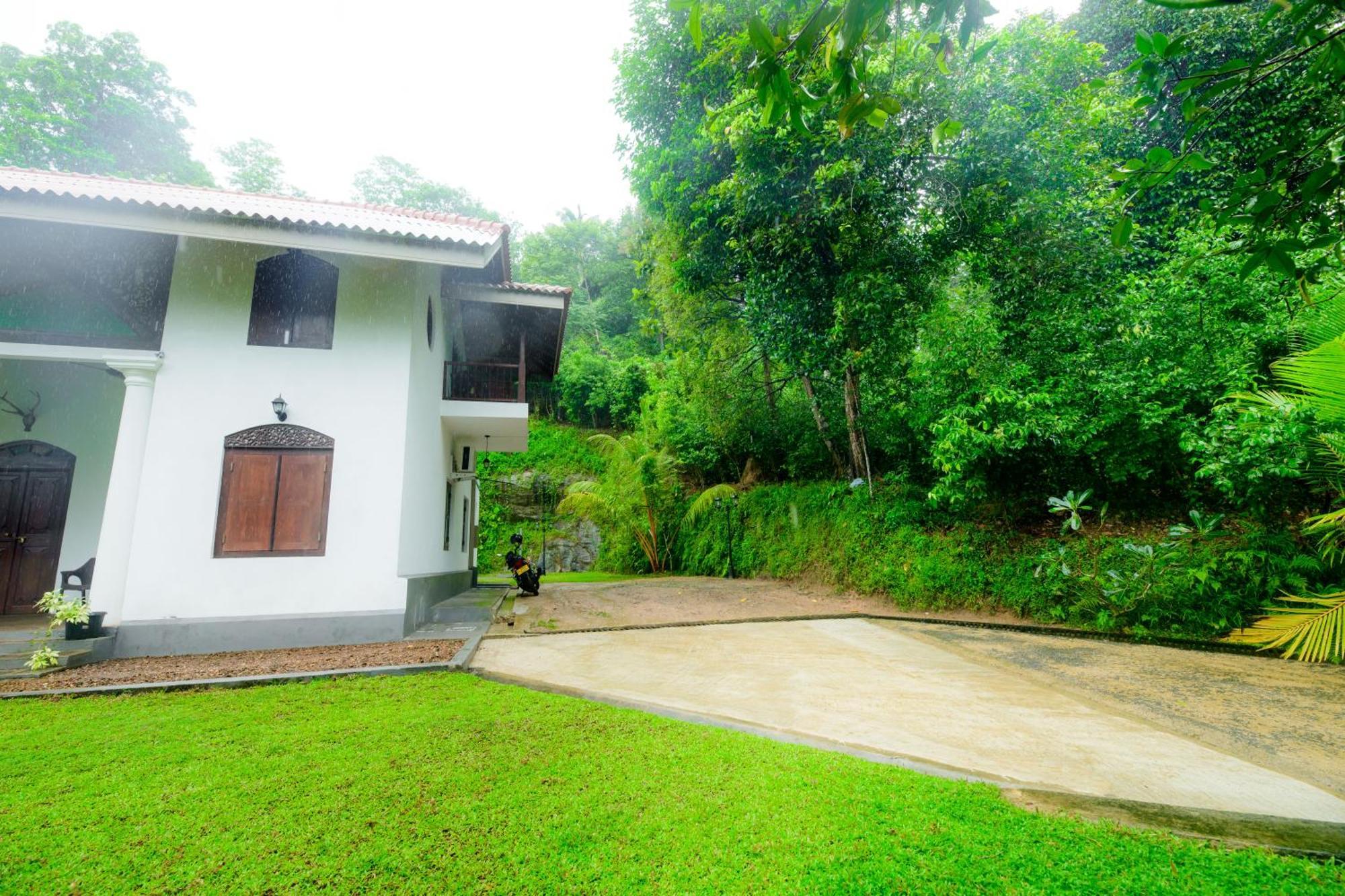 Hill House Villa - Two Bedroom กอลล์ ภายนอก รูปภาพ